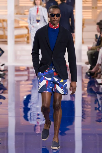 Look 22